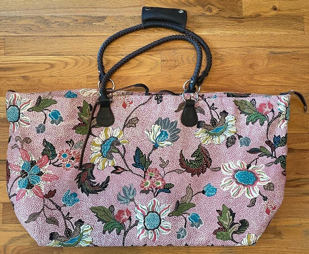 CEANNIS Weekend Bag Dusty Pink Linen $379 Excellent condition